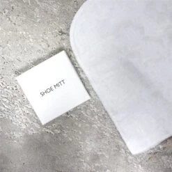 Shoe Mitt In White Box
