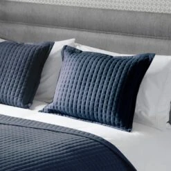 Crompton Cushion -Hotel Supply Store 2125 4 Zoom