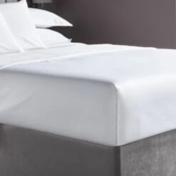 Classic Cotton Percale 200 Thread Count Flat Sheet -Hotel Supply Store 2250 6 Zoom