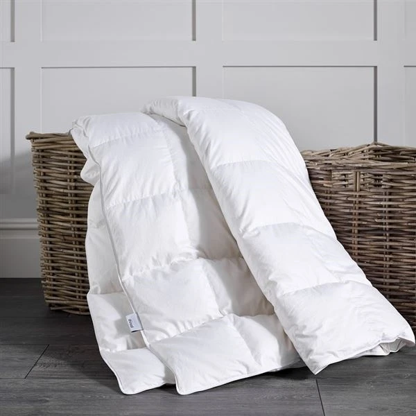 Luxury Goose Down Duvet - 4.5 Tog 5 Luxury Goose Down Duvet - 4.5 Tog - Image 3