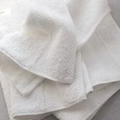 Luxury Cotton Face Cloth 600gsm - Pack Of 5 -Hotel Supply Store 3141 41 3 Zoom