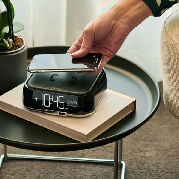 Cubie Duo Hotel Alarm Clock & Wireless Charger 4 Cubie Duo Hotel Alarm Clock & Wireless Charger - Image 2